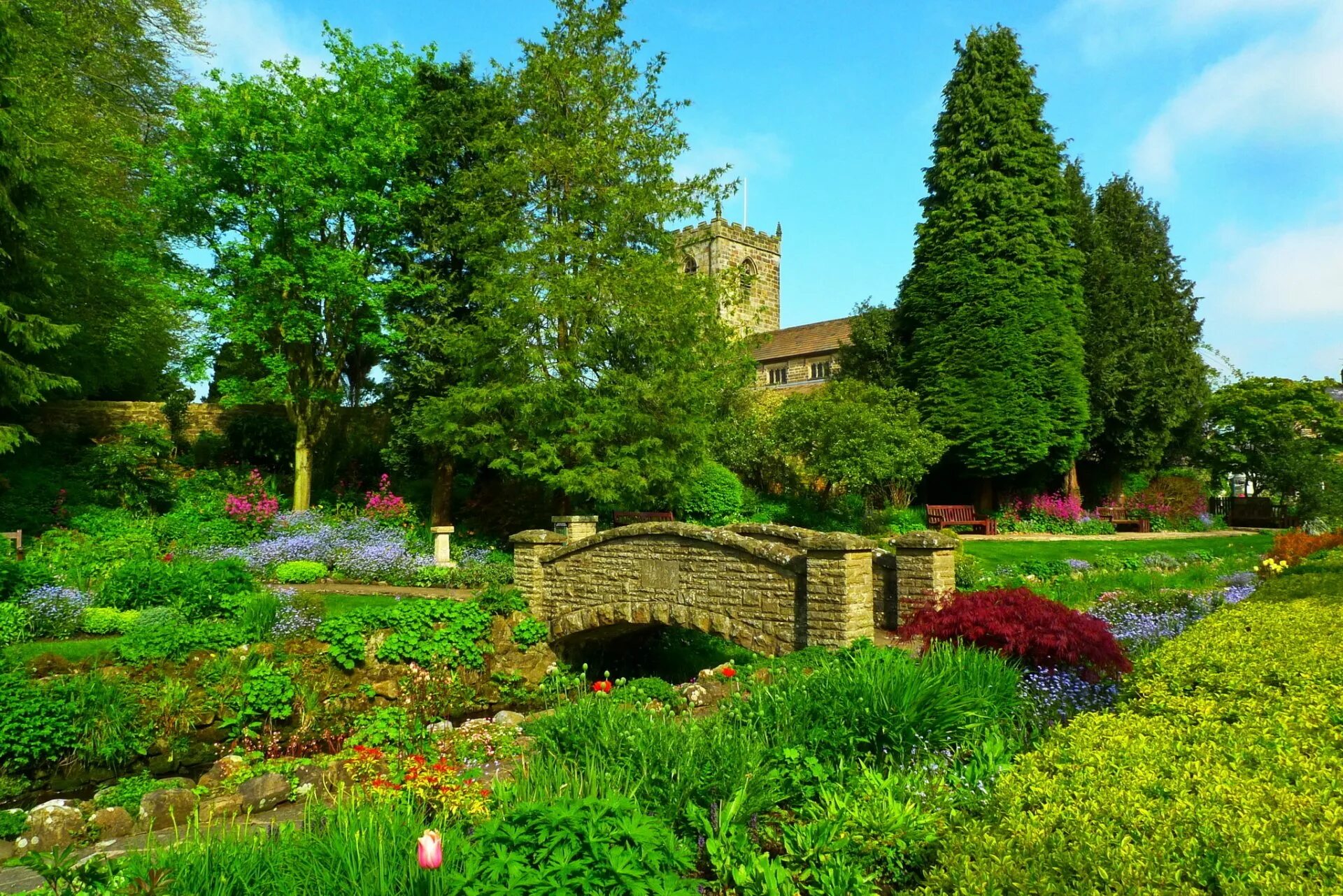 Plant england. Гарден парк Англия. Грин парк Англия. Парк дармера в Англии. Флауэрс Гарден парк.