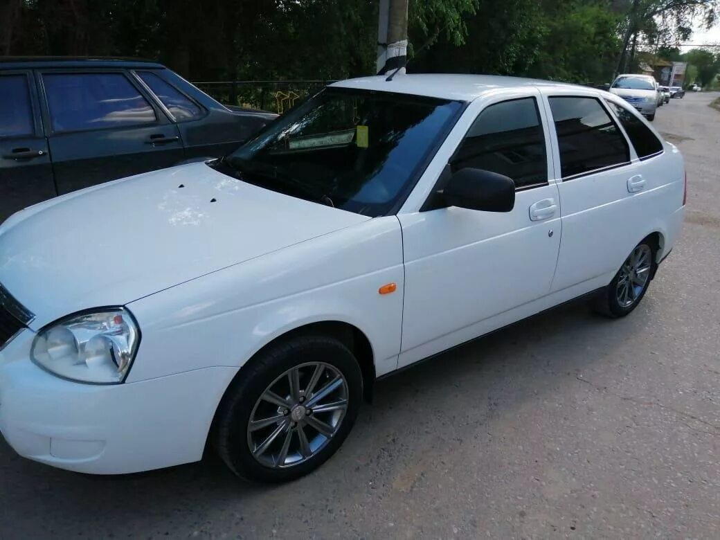 приоры авито хэтчбек