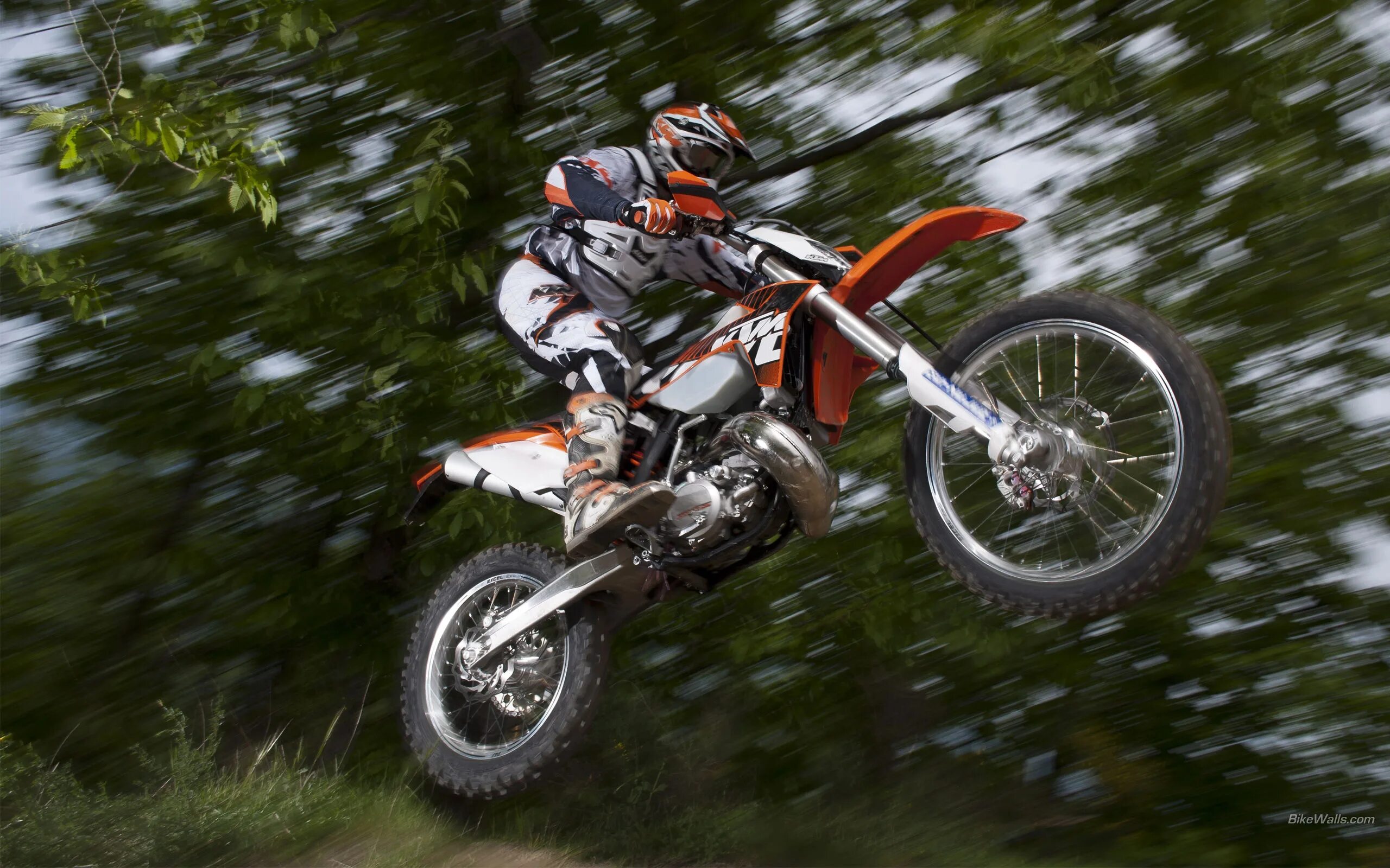Эндуро до 200000. Motoland xr 250 lite 2022. Ktm 150 xc-w. Мотоцикл мотолэнд 250 эндуро. Балтмоторс 200 мотард.