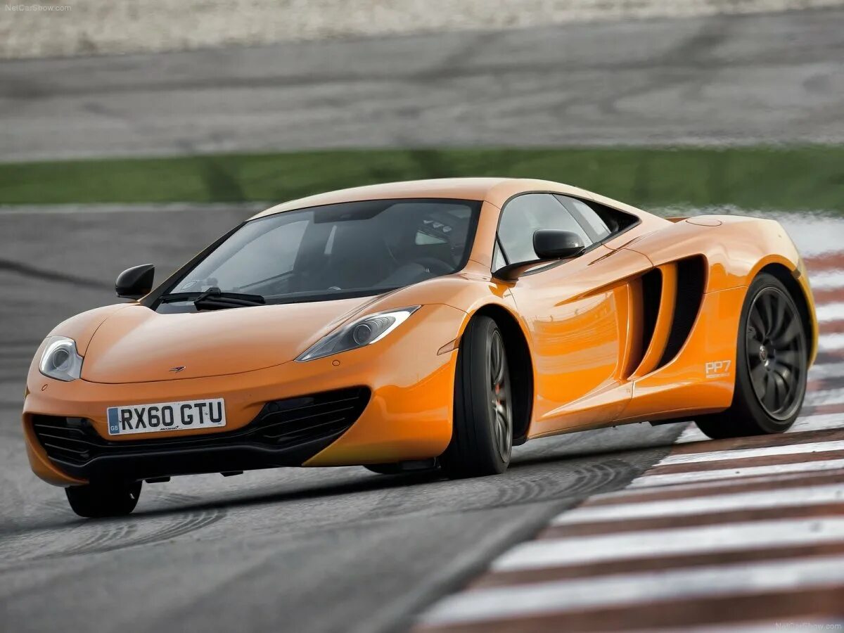 Машина mclaren. MCLAREN p4 12c. MCLAREN mp4-12c. Спорткары MCLAREN 12c. Макларен 720s.