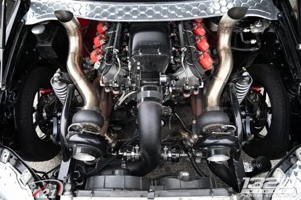 Iqoo z9 turbo vs. V8 twin turbo. сивик на заднем приводе. gm lyx 1.5 turbo. lc 251v турбонож.