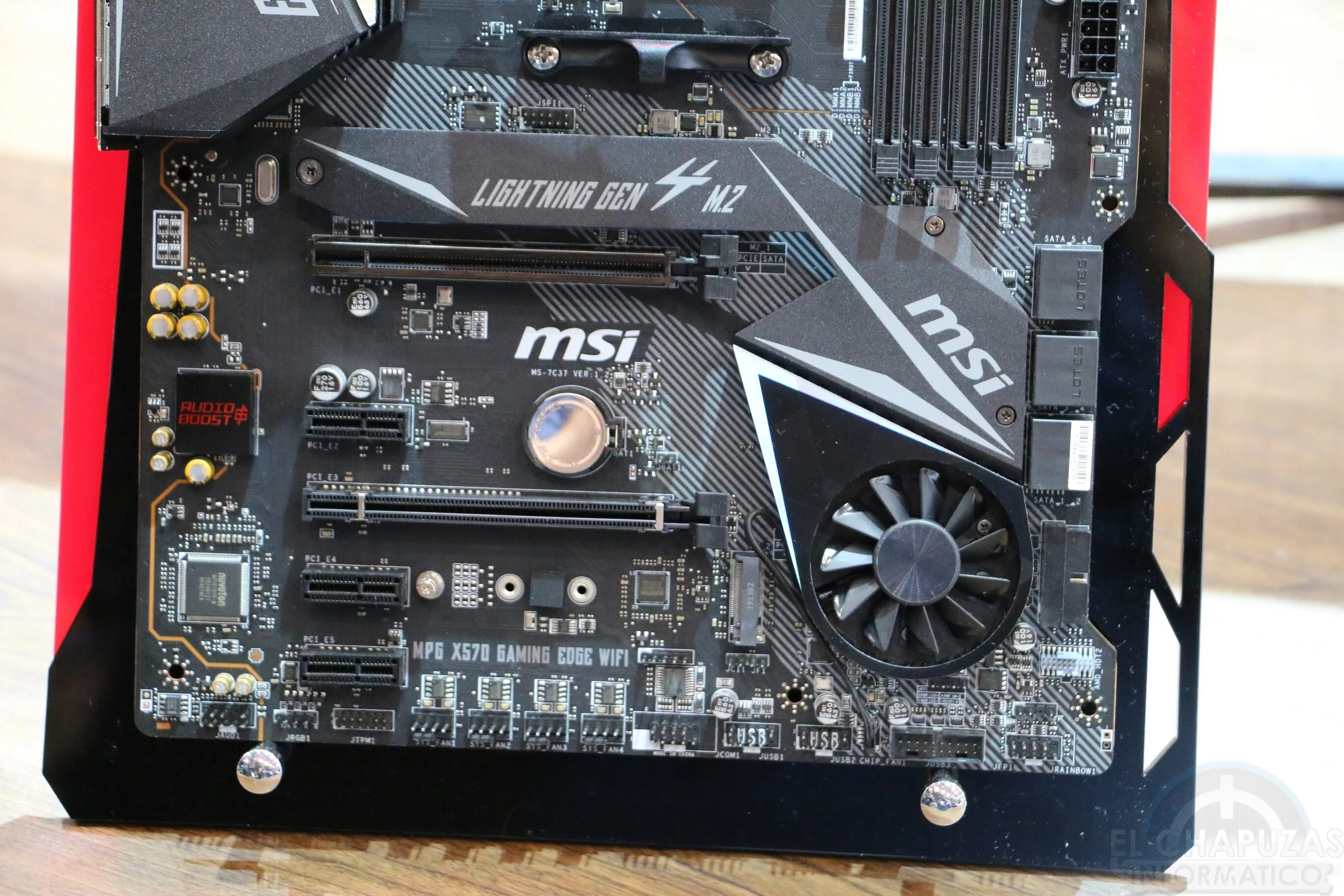 Msi x570 gaming wifi. MSI x570 Edge WIFI. MSI mpg x570. Материнская плата MSI 570 Gaming Edge. Плата MSI am4 x570 mpg x570.