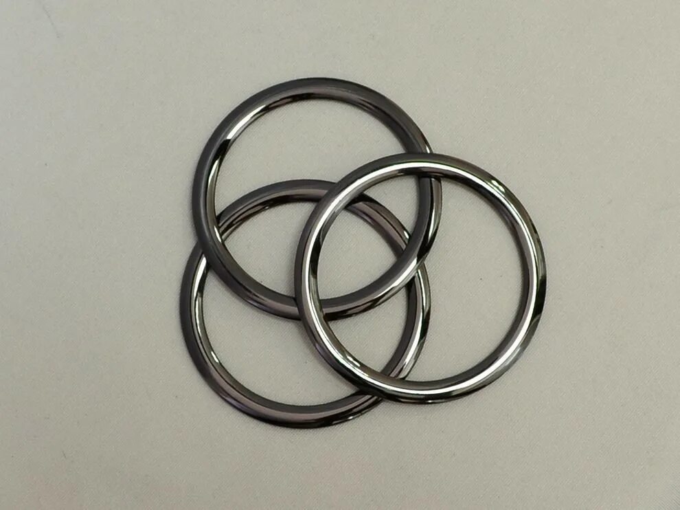 Кольца металл купить. Кольцо металл 50 мм. Металлическое кольцо. Металлические кольца диаметром 50. Кольца диаметр 50 мм.