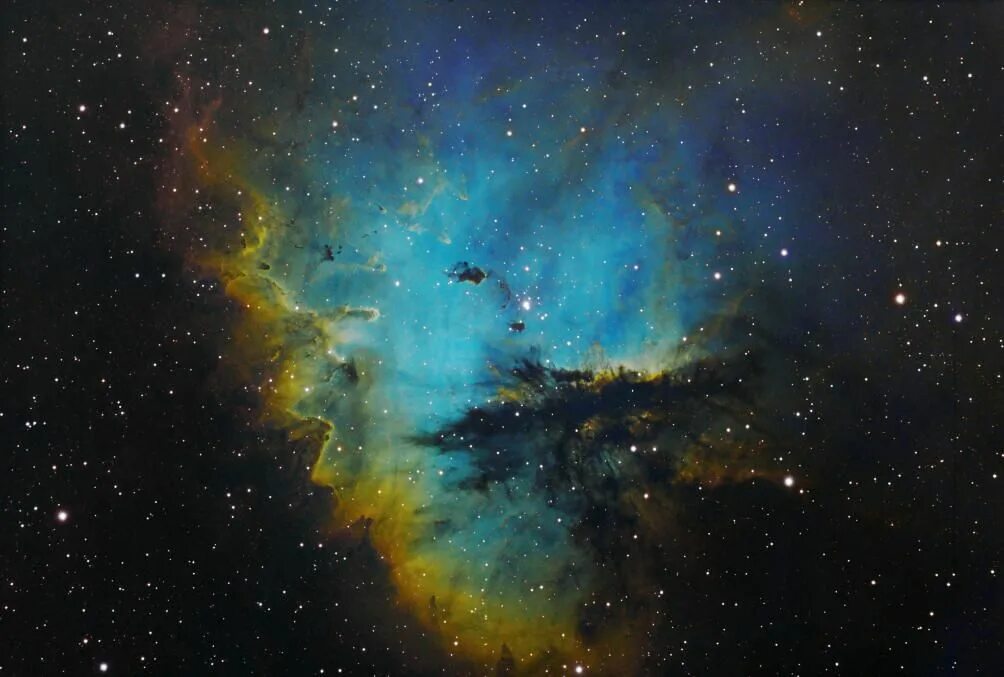 Диффузная туманность. Диффузная туманность NGC 281. NGC 281 туманность Пэкмен. Галактика Пакман.