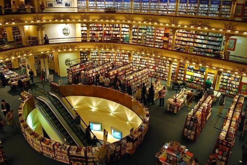 Самые популярные книжные магазины. Книжный магазин Эль Атенео Гранд. Публичная библиотека Канзас-Сити, США. Самый красивый книжный магазин в мире. Самые красивые книжные магазины.