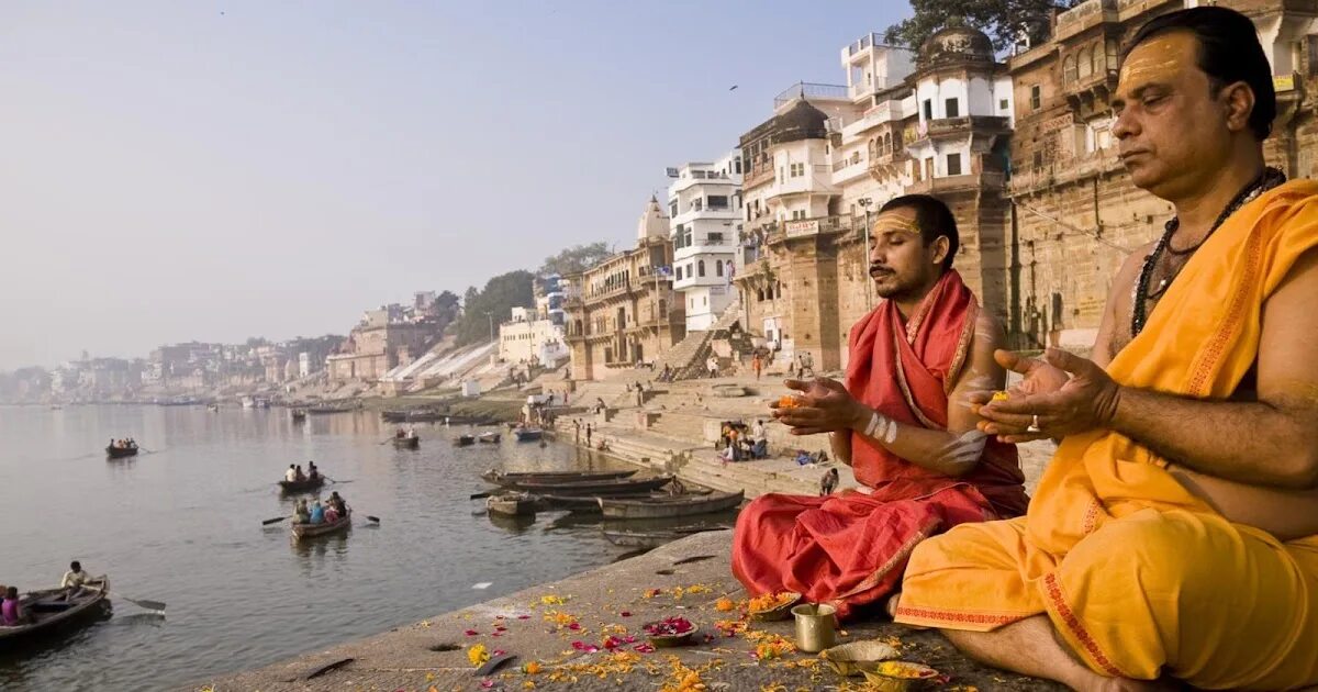 Касты в индии брахманы кшатрии вайшьи шудры. Варны в древней индии. Варны-касты, брахманы, кшатрии. Индийские касты брахманы. Брахманы (варна).