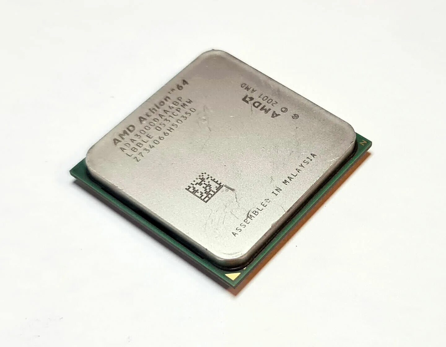 Athlon 64 купить. Процессор AMD Athlon 64 Socket 939. AMD Athlon 64 x2 5200+. Athlon 64 3000+ ada3000aep4ax. AMD Athlon 64 3000+ 1.8GHZ.