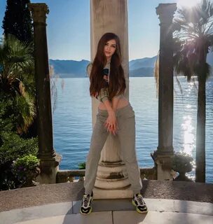 Karina 8657