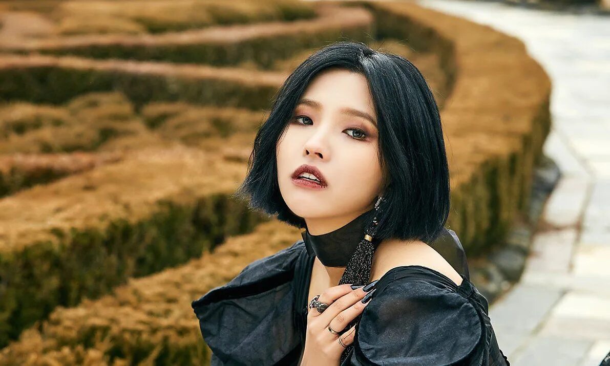 Сколько лет соен. Чон соен. соён / soyeon. соён g idle. чон соён jeon soyeon.