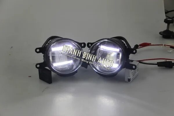 Противотуманные фары камри 50. ПТФ led линзы Камри 50 Blue-dur. ПТФ Toyota Camry v40. ПТФ Камри 55 led. Тойота Камри v40 лед ПТФ.