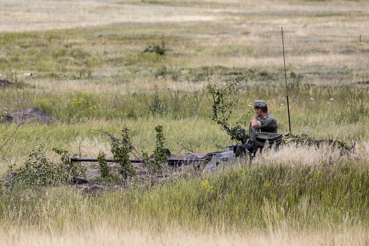 Мотострелковый полк воронеж. Военный полигон в Воронежской области. Военные учения. Общевойсковой полигон. Военные учения на полигоне.