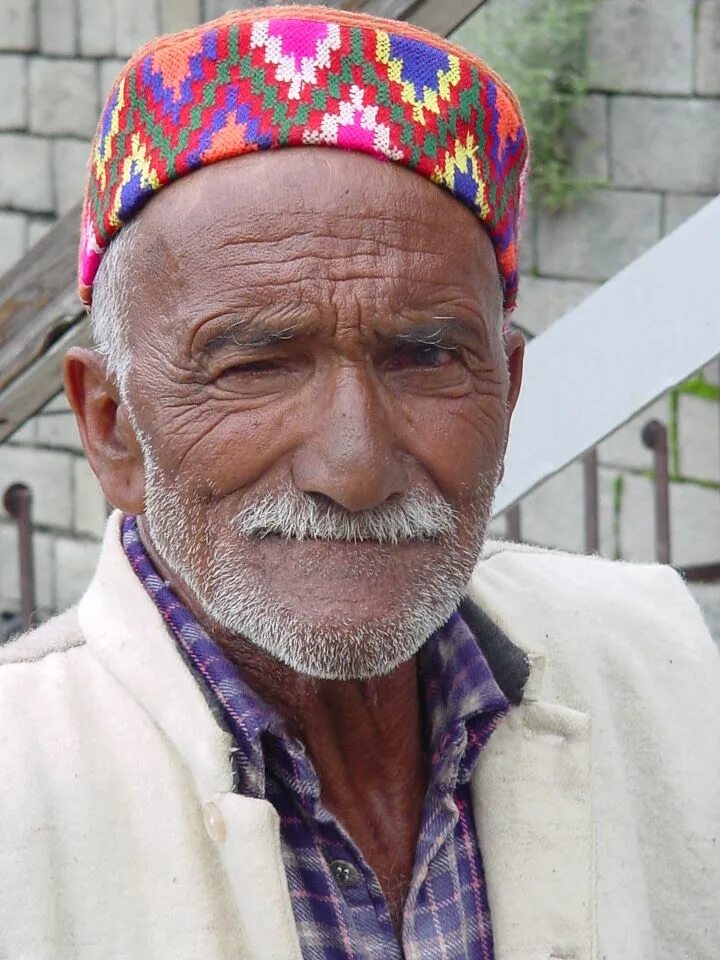 дедушка армянин. грузинские старики. старый азербайджанец. дедушка азербайджанец. пожилой армянин.