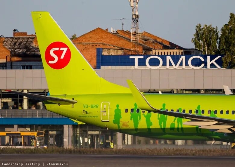 Москва с самолета. Самолет Томск. Самолет Томск Москва. Самолёт s7 Airlines. Самолет москва томск дешево