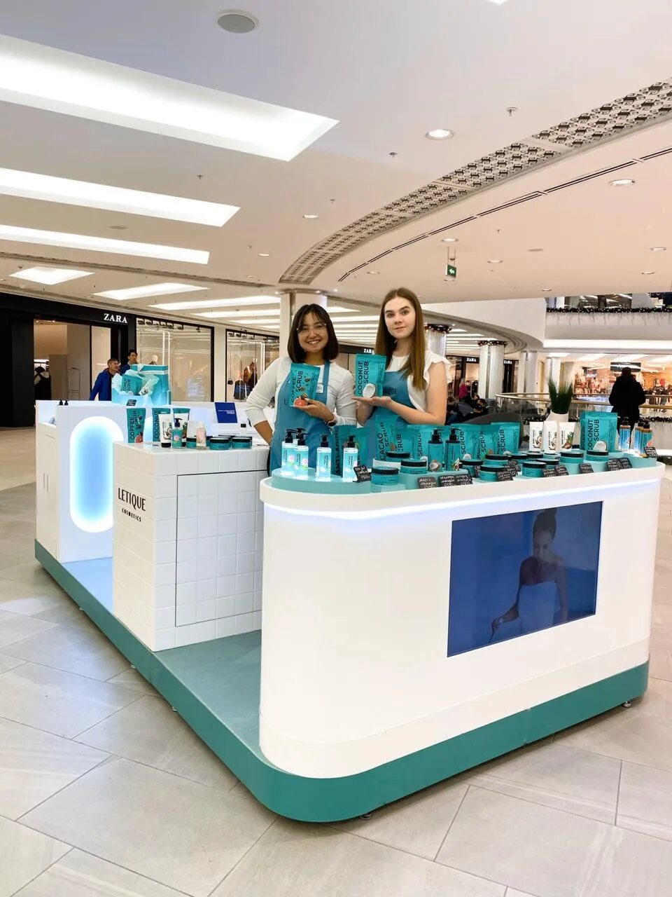 Островок летик косметик. Letique cosmetics магазины. Летик магазин. Lutique косметика. Letique cosmetics островки в тц.