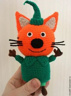 Связанные три кота
