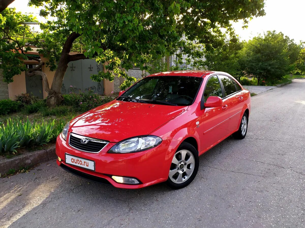 Джентра 1.5. Daewoo Gentra 2 красная. Daewoo Gentra 1.5. Красный Gentra Chevrolet. Daewoo Gentra 2013.