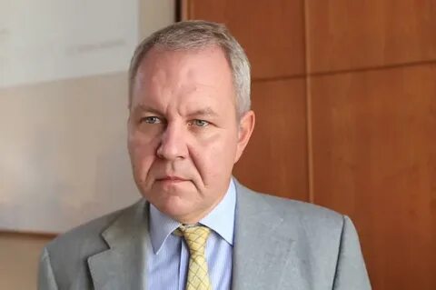 Владиславом иноземцевым