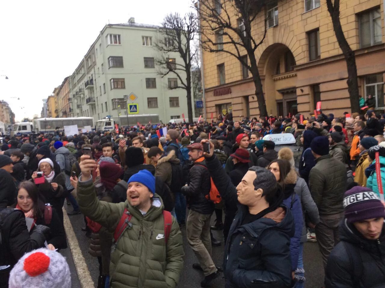 Митинг в Санкт Петербурге. Протесты Навального. Митинг Навальный Питер. Митинг в Питере сейчас прямой эфир.