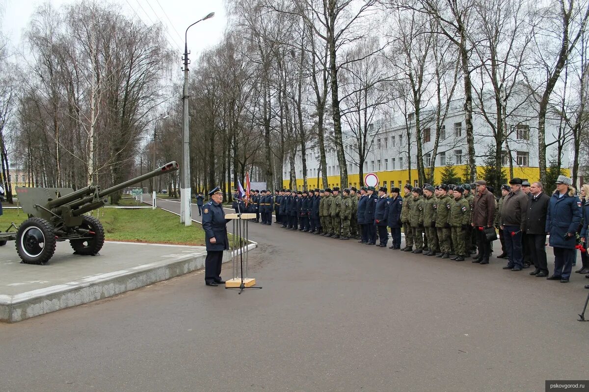 1140 Артиллерийский полк ВДВ Псков. 1140 Гвардейский артиллерийский полк. Псков 76 ДШД 1140 арт полк. 1140 Артиллерийский полк ВДВ. Артиллерийско десантном полку