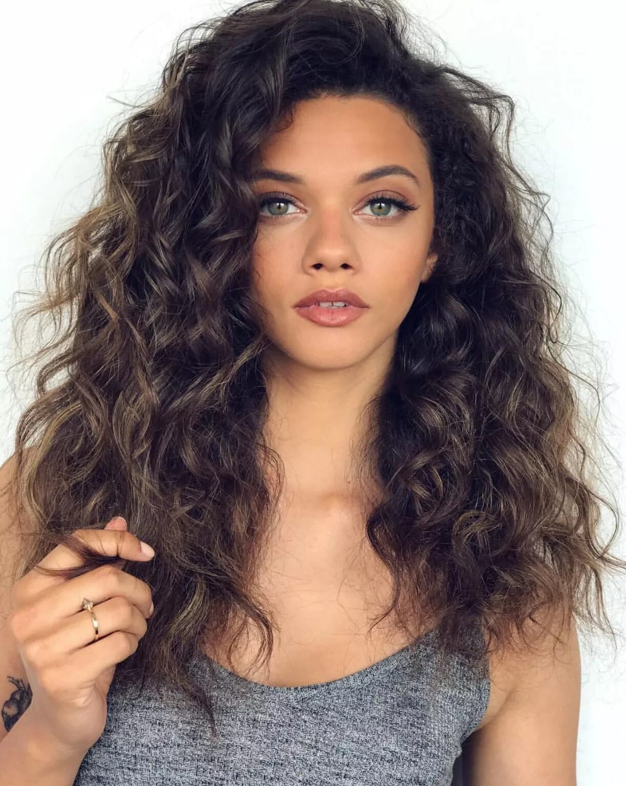 Curly curls. Керли хеир. кудрявая абхазка. curly brown певица.