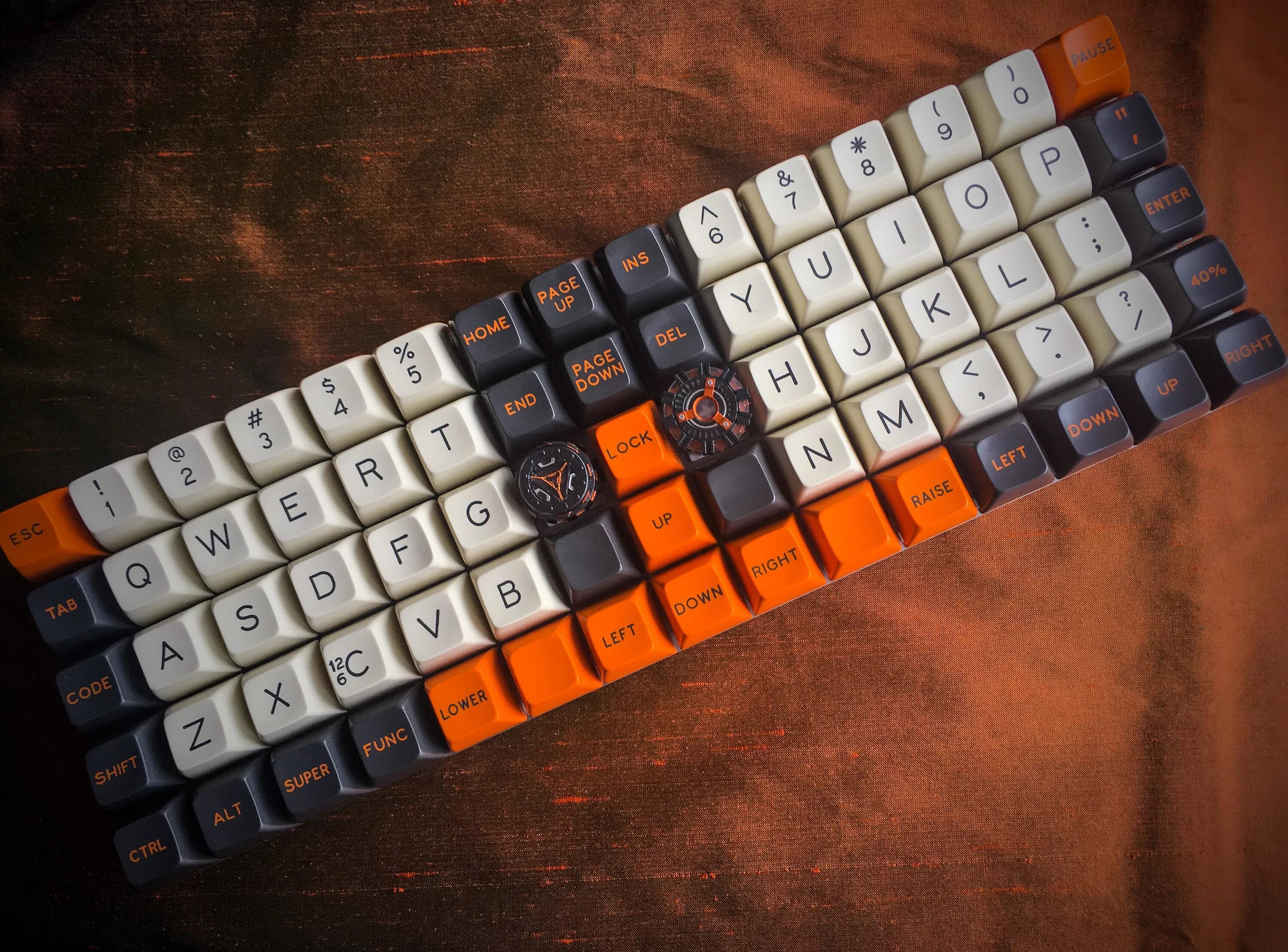 Full клавиатура. Xd75 клавиатура. keyboard does. keyboard full picture from left side. which keyboard should you buy? with answers.