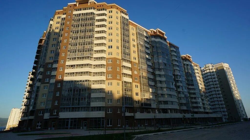 Южная 21 новороссийск. Кардиология новороссийск. Жк пикадилли новороссийск. Южная улица 21. Кдл новороссийск.