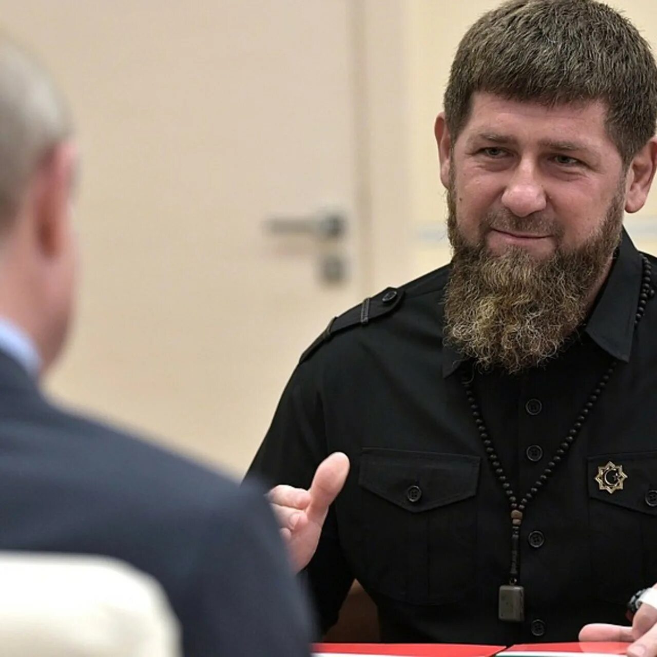 Рамзан кадыров. Ахмат кадыров боевик. Кадыров рамзан ахматович. Чеченский политик. Кадыров во владикавказе.