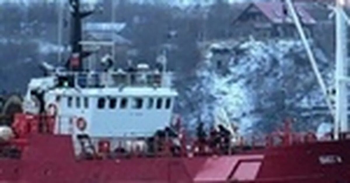 Мурманск где находится судно ирвас. Судно онега затонуло в баренцевом море. судно онега затонуло. крушение траулера «онега». траулер онега затонул в баренцевом море.