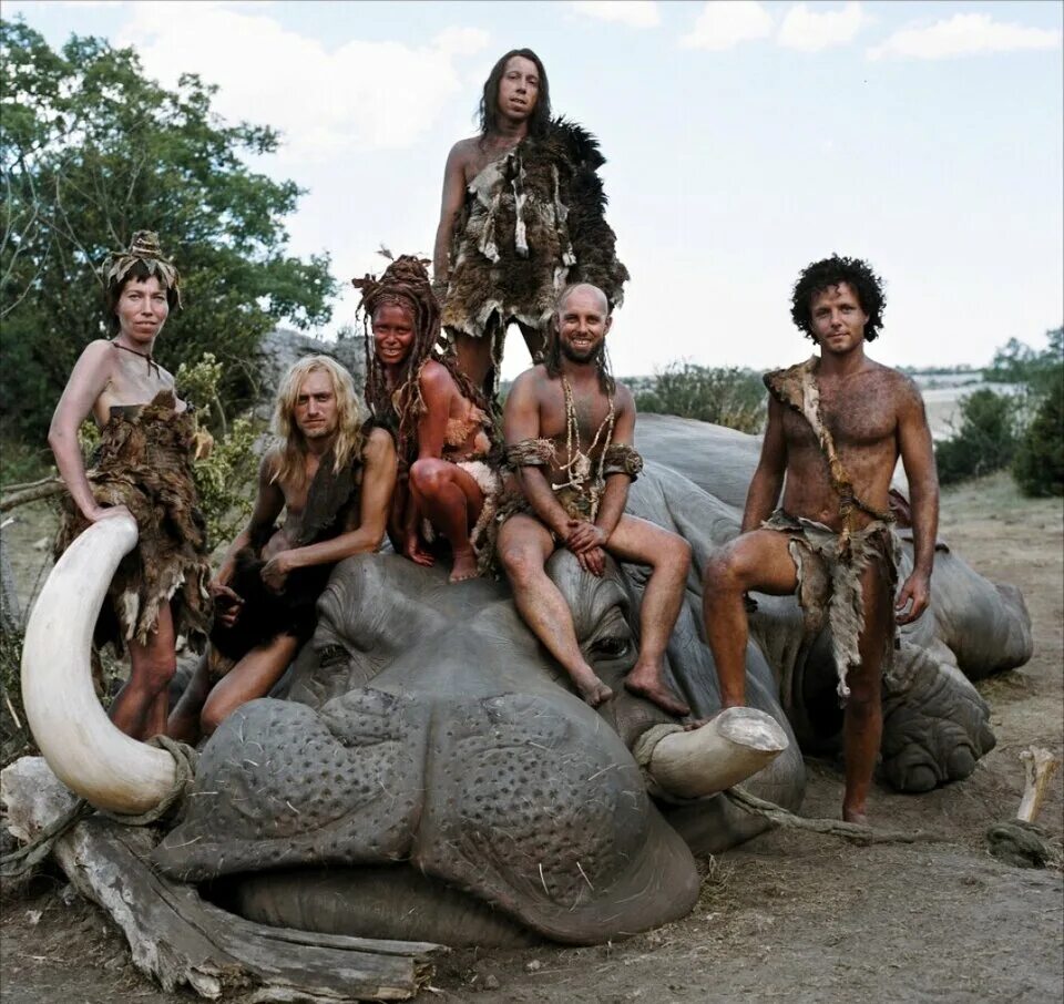 10 тысяч лет до нашей эры фильм. счет лет в истории. что было в 1 году нашей эры. до нашей эры прикол. миллион лет до нашей эры фильм 2004.