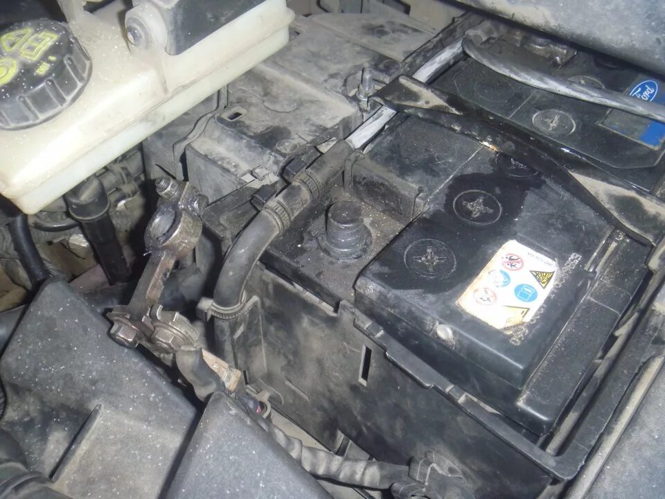 Замена аккумулятора - Ford C-Max I, 2 л, 2006 года электроника DRIVE2