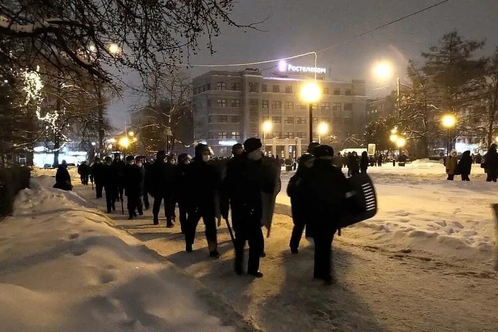 Митинг в нижнем новгороде. Митинг Навального 2021 Нижний Новгород. Митинг 23 января 2021 Нижний Новгород. Протесты в Нижнем Новгороде.