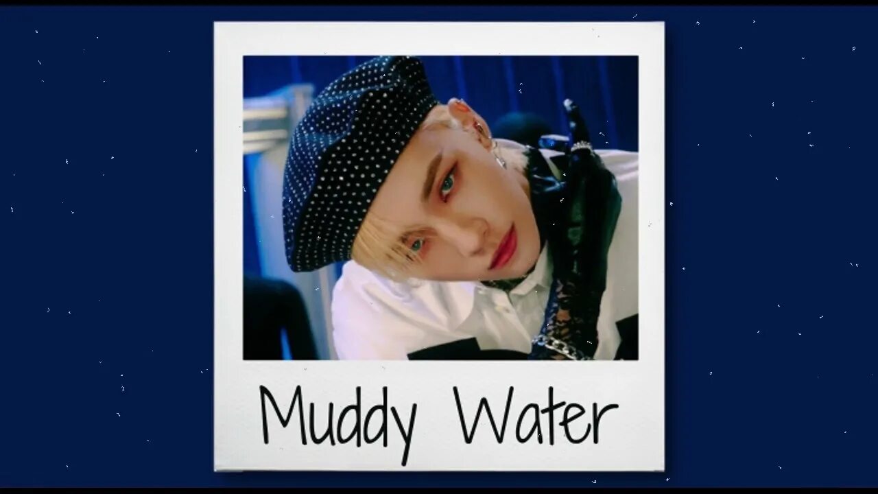 Muddy water stray kids какой альбом. Muddy water stray kids. Картинки stray kids. Песня стрей кидс walking on water. Трек stray kids lalalala.