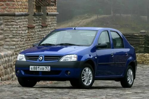 Купить рено 2005 года. Рено Логан 2005. Рено Логан 1 и 2 поколения. Renault Logan 2005 год выпуска. Реношка Логан.