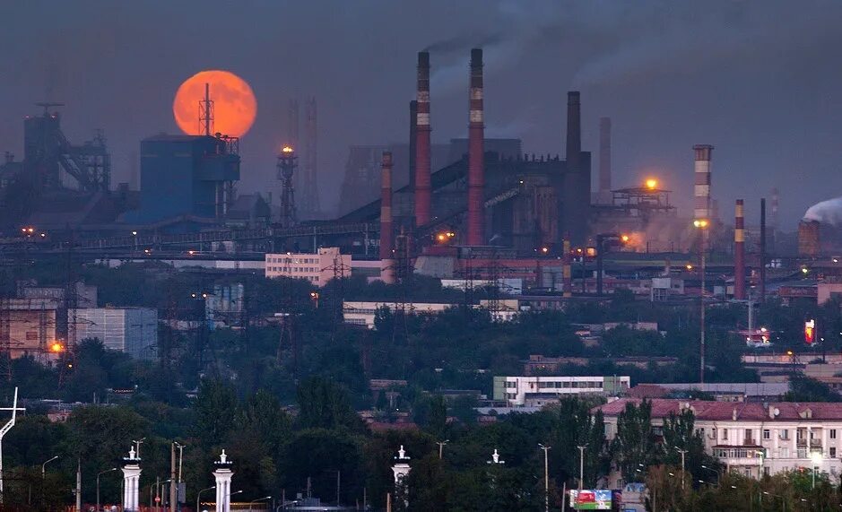 Заводы рядом. Металлургический комбинат запорожье. запорожье заводы. кичкас запорожье. запорожье вид на заводы.