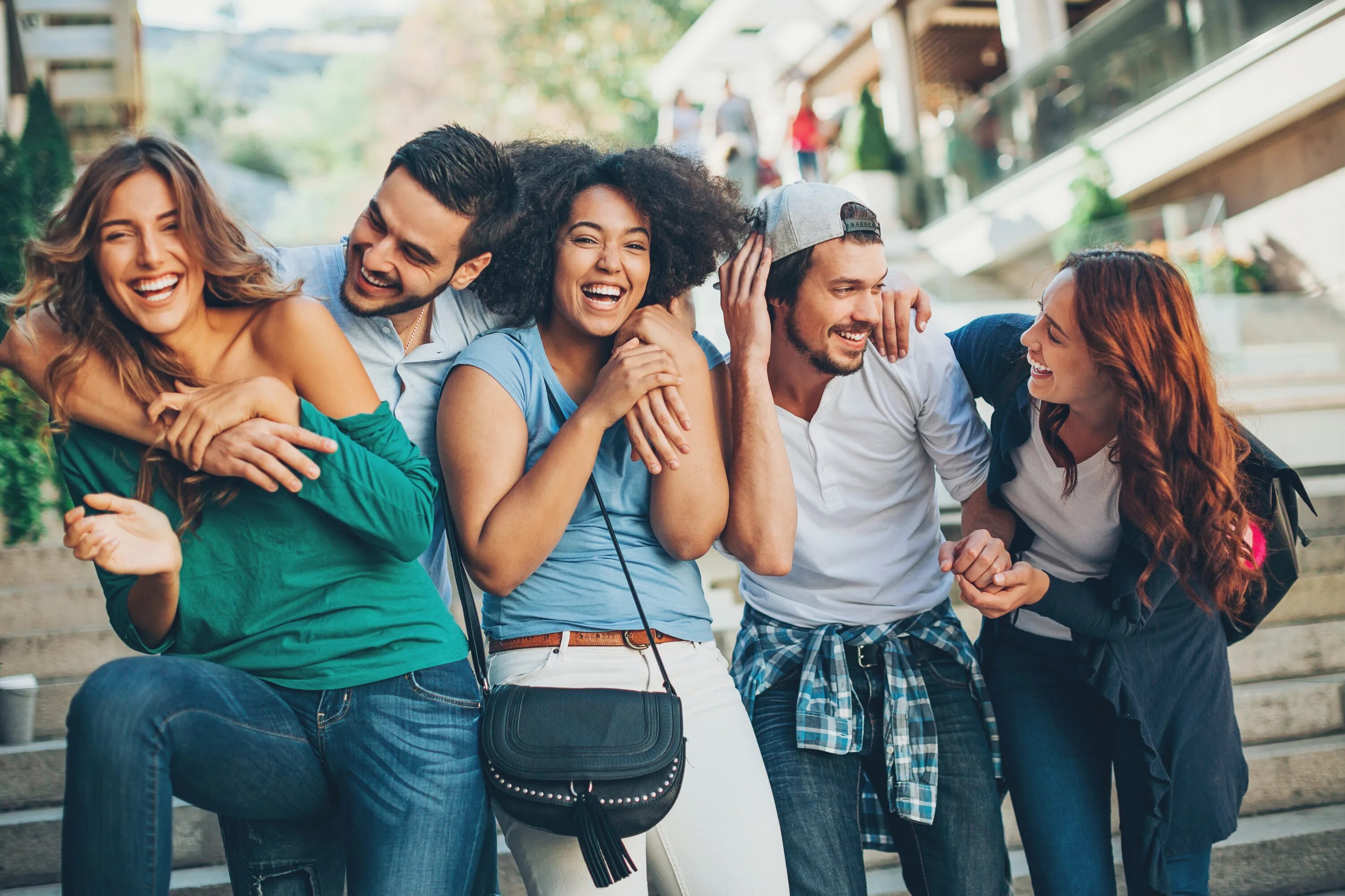 Best kind of friends. Группа людей. Группа друзей. Счастливые друзья. Счастье друзья.