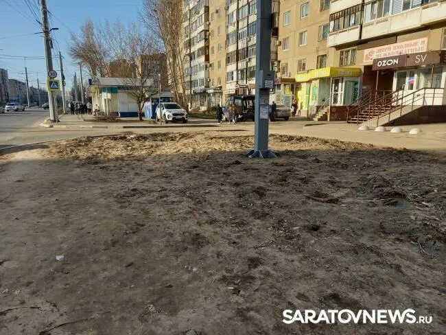 В энгельсе женщина провалилась. Энгельс дворы. Двор многоэтажек. Асфальт. Фото двора.