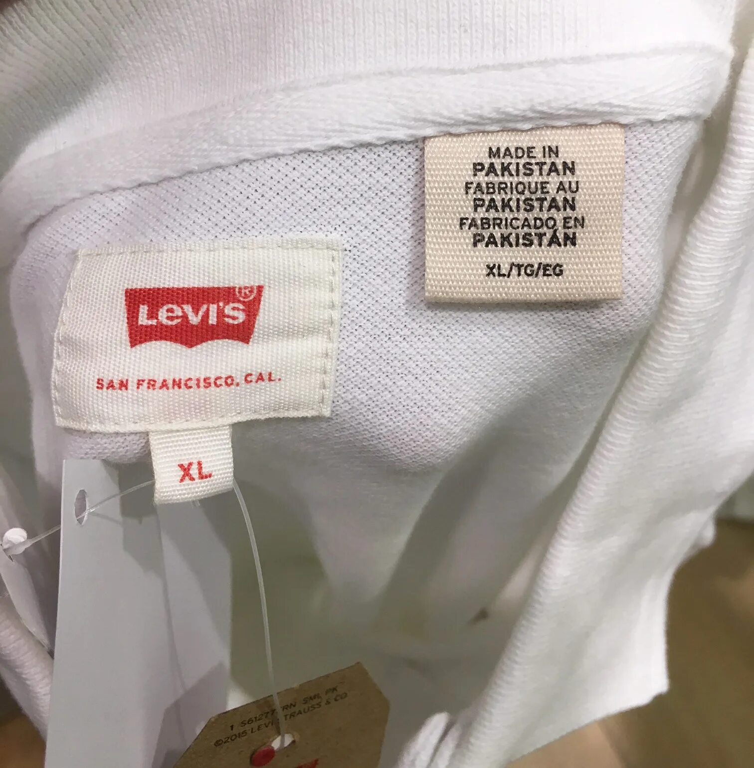 Левайс 710 бирки. Бирки левайс на футболке. Levis 630 бирка. Бирки Levis оригинальные футболка. Верхняя бирка