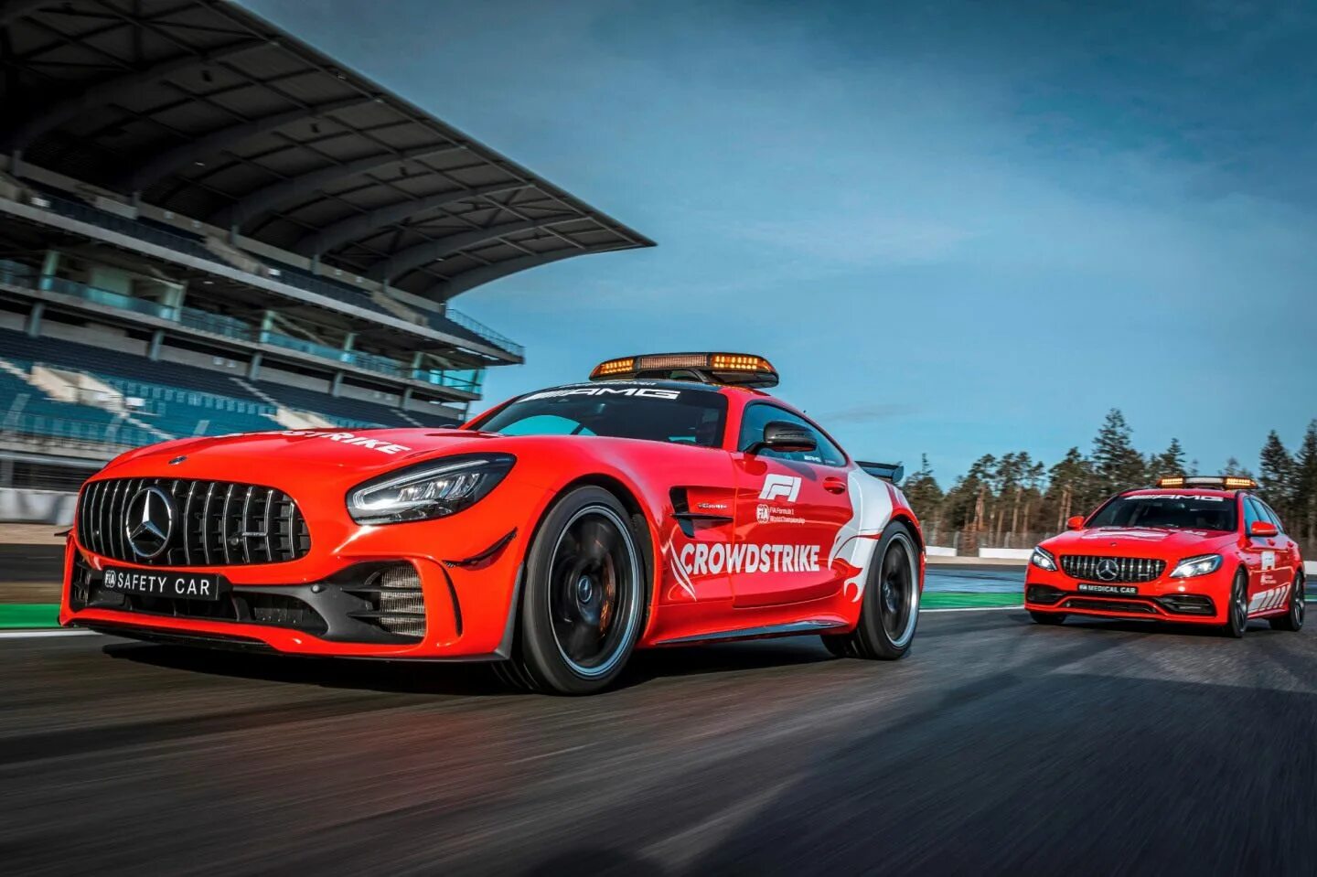 Автомобиль безопасности формула. AMG gt f1. Мерседес АМГ ф1сефти кар. Mercedes AMG gt f1 Safety car. Мерседес Сейфти кар ф1.