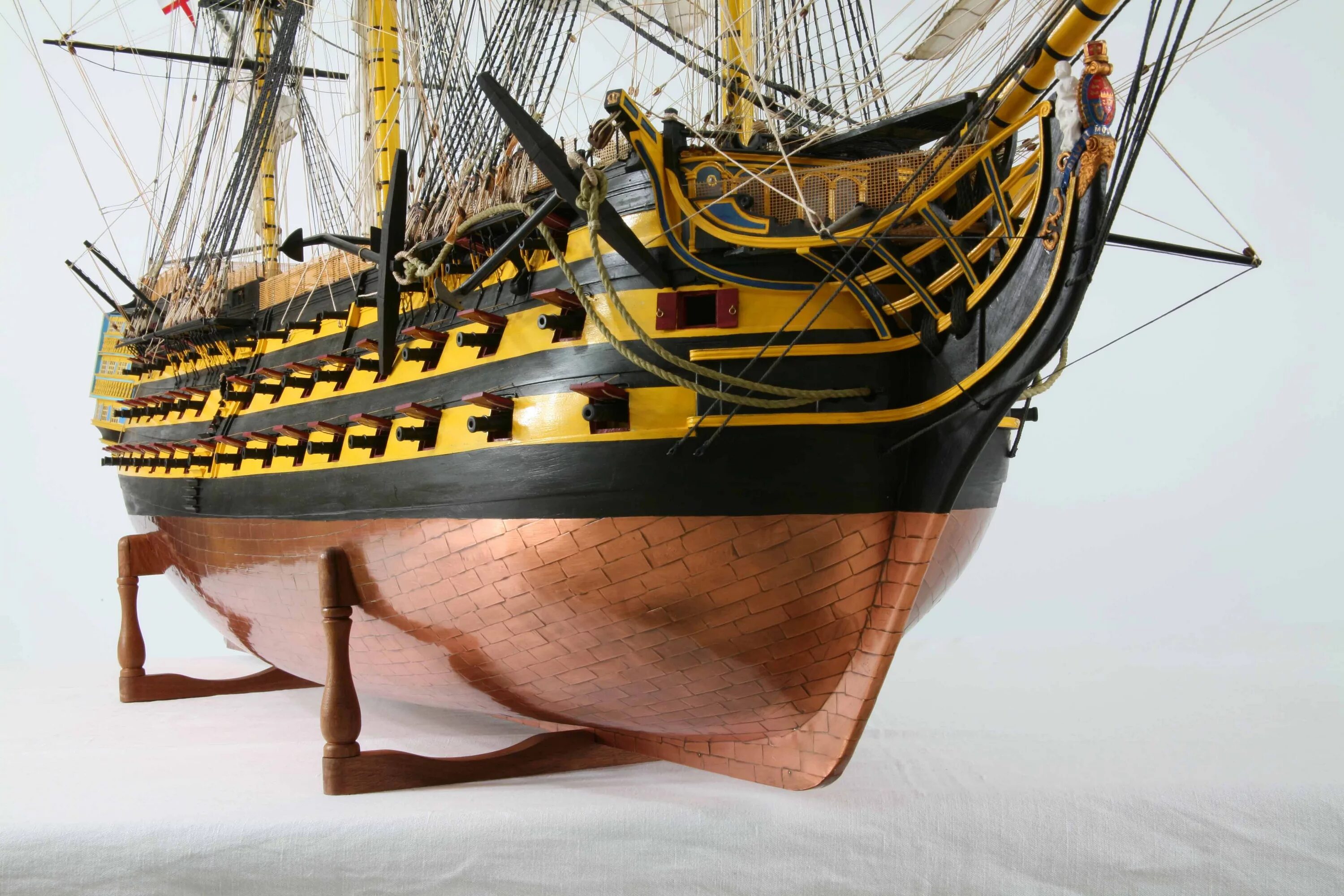 Сборка парусного корабля. Модель корабля HMS Victory. Сборная модель корабля HMS Victory 1:84. Виктори корабль Адмирала Нельсона. Модель линейный корабль Виктори.