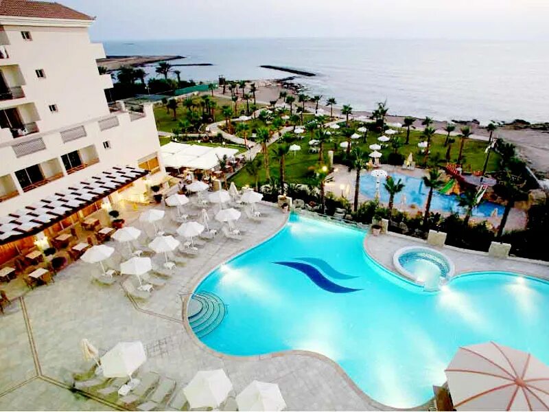 Forum beach. Отель Aquamare Beach Hotel & Spa 4*. Аквамаре Кипр Пафос. Отель аквамаре Пафос Кипр. Кипр отели 4 звезды.