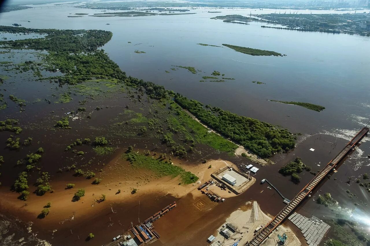 Наводнение в Амурской области 2021. Река Амур Благовещенск. Амурская обл наводнение в 2021. Наводнение на реке Амур 2013 года.