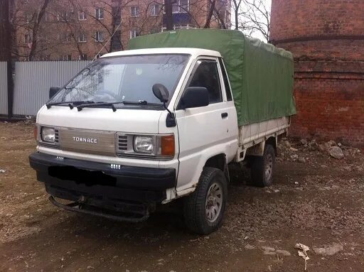 Тойота таун айс 4вд. Toyota Town Ace Truck 4wd. Тойота Таун айс грузовик 4 ВД. Toyota Lite Ace Truck 4wd 2005.