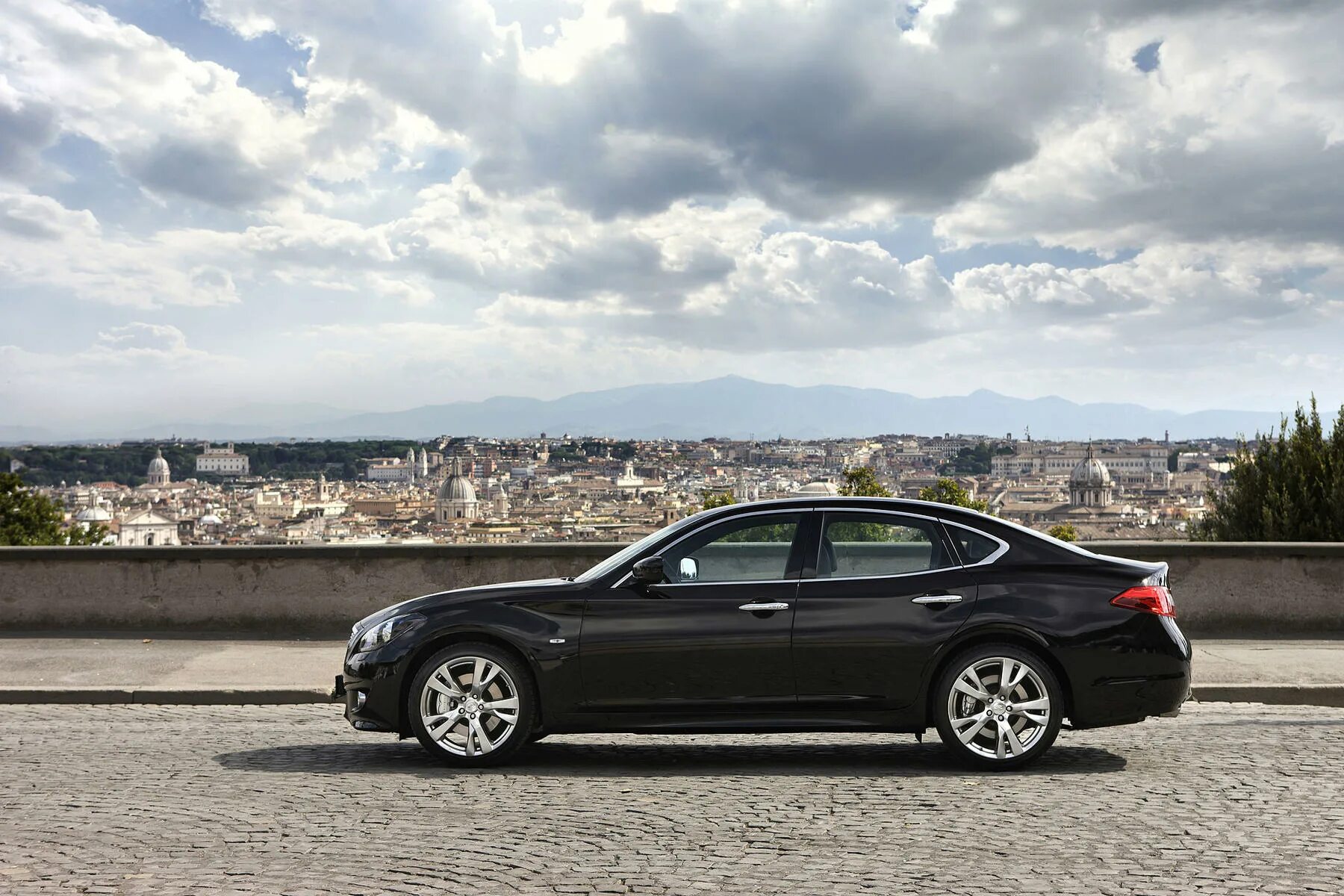 Седан Инфинити м37. Инфинити q70 2010. Infiniti m37 Sport. Инфинити м 2 5. Инфинити м купить