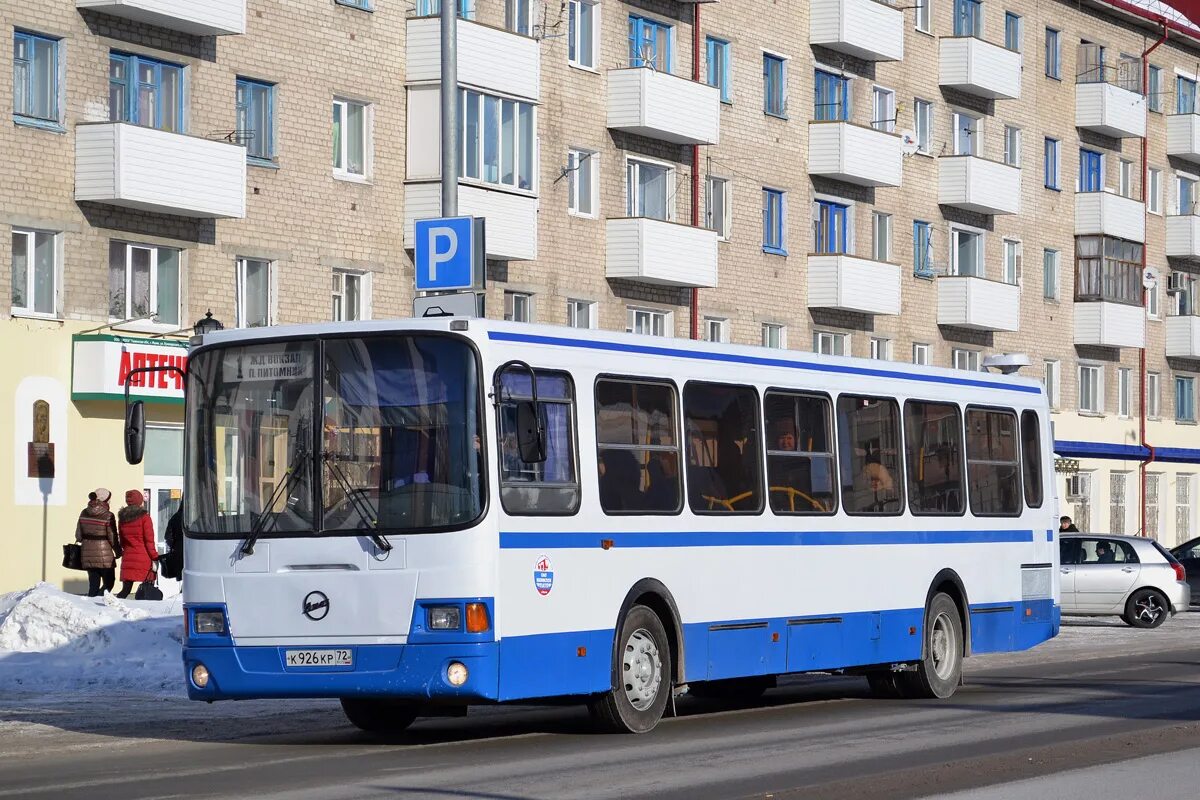 35. Тюменская область лиаз 5256 45 ан 451 72. Кр 72. У621кр72rus. Автовокзал ялуторовск адрес.