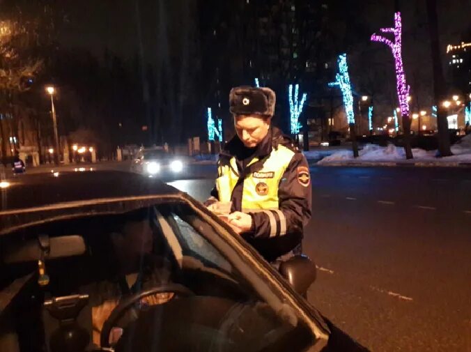 Транспортная полиция северо-восточное лу. Полиция ночью москва. Водитель свао. Водитель свао. Бывший инспектор дпс по свао.