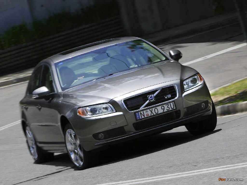 Ау 8. Volvo s80 v8. Вольво s80 2007 v8. Вольво с80 в8. Volvo s40 v8.