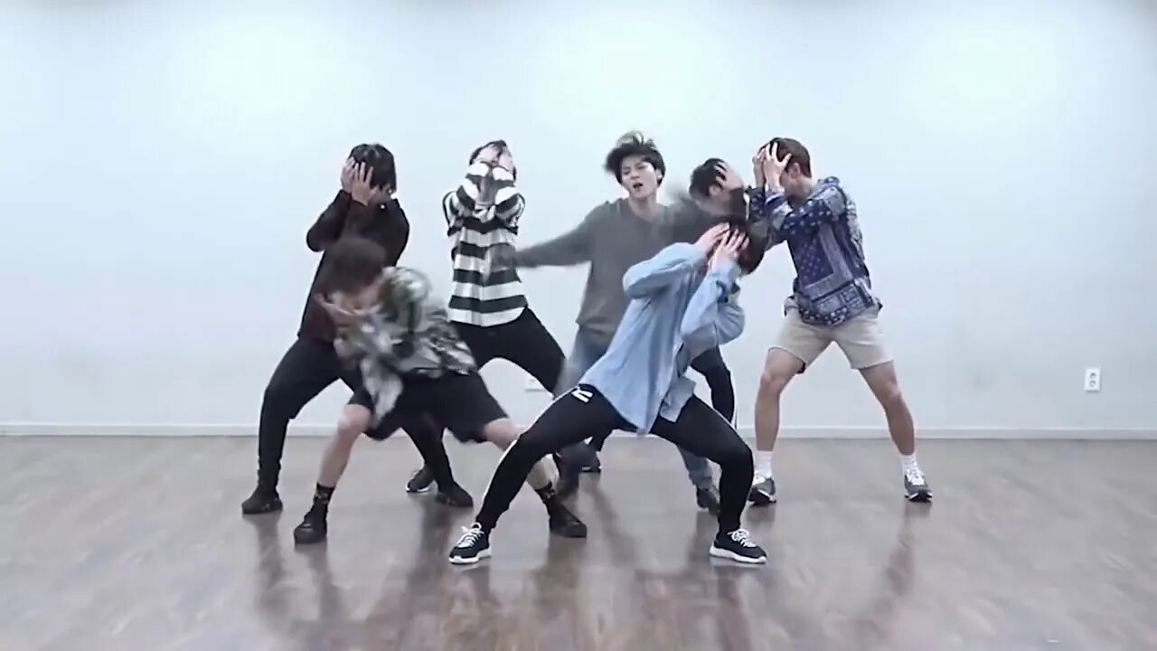 Over dance. РАН БТС танцевальная практика. BTS fake Love Choreography. BTS fake Love Dance.