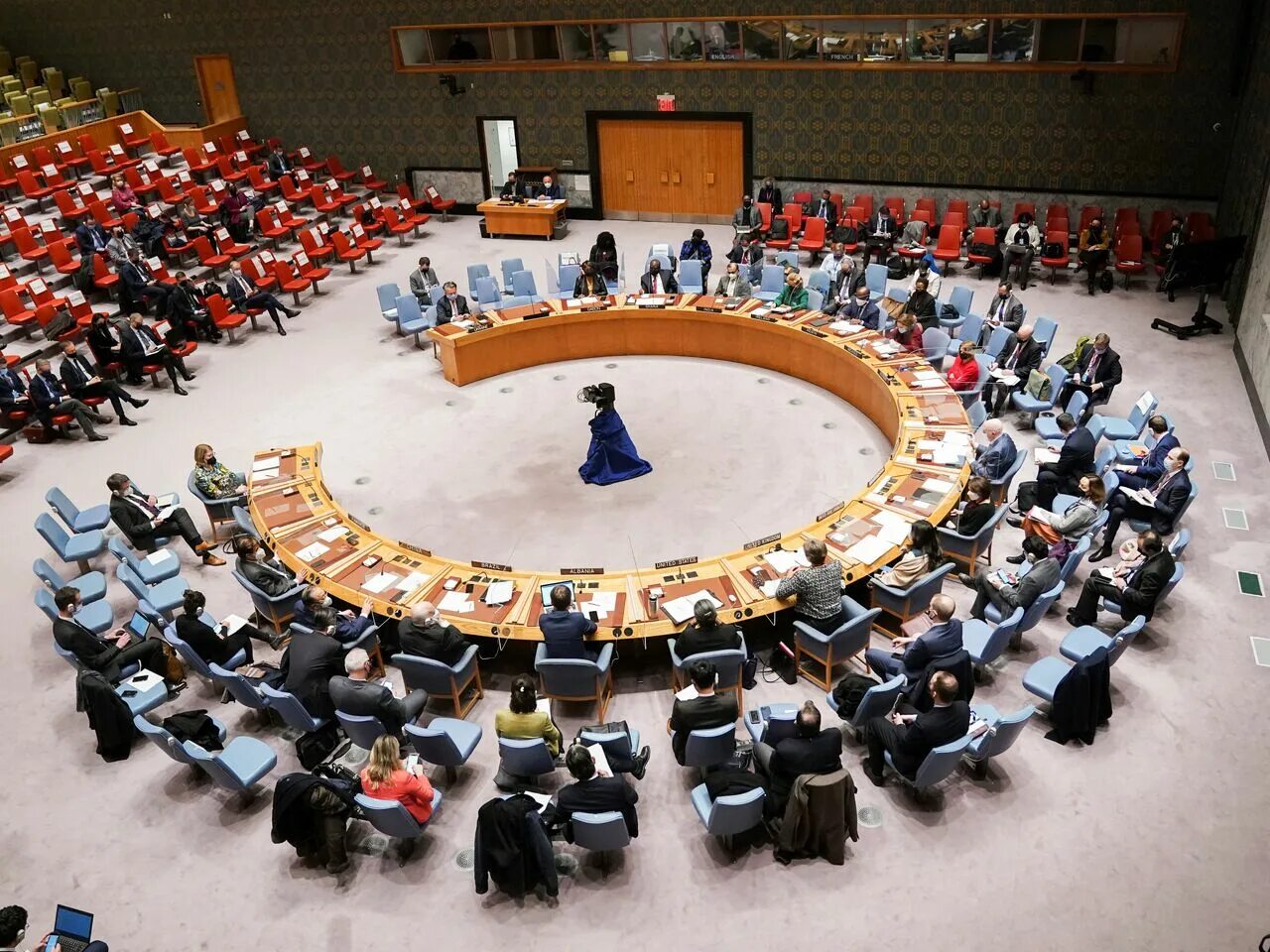 Совет безопасности оон государства. Собрание Совбеза ООН 2022. Срочное заседание Совбеза ООН по Украине. Заседание совета безопасности ООН В Нью Йорке. Представитель Албании в Совбезе ООН.