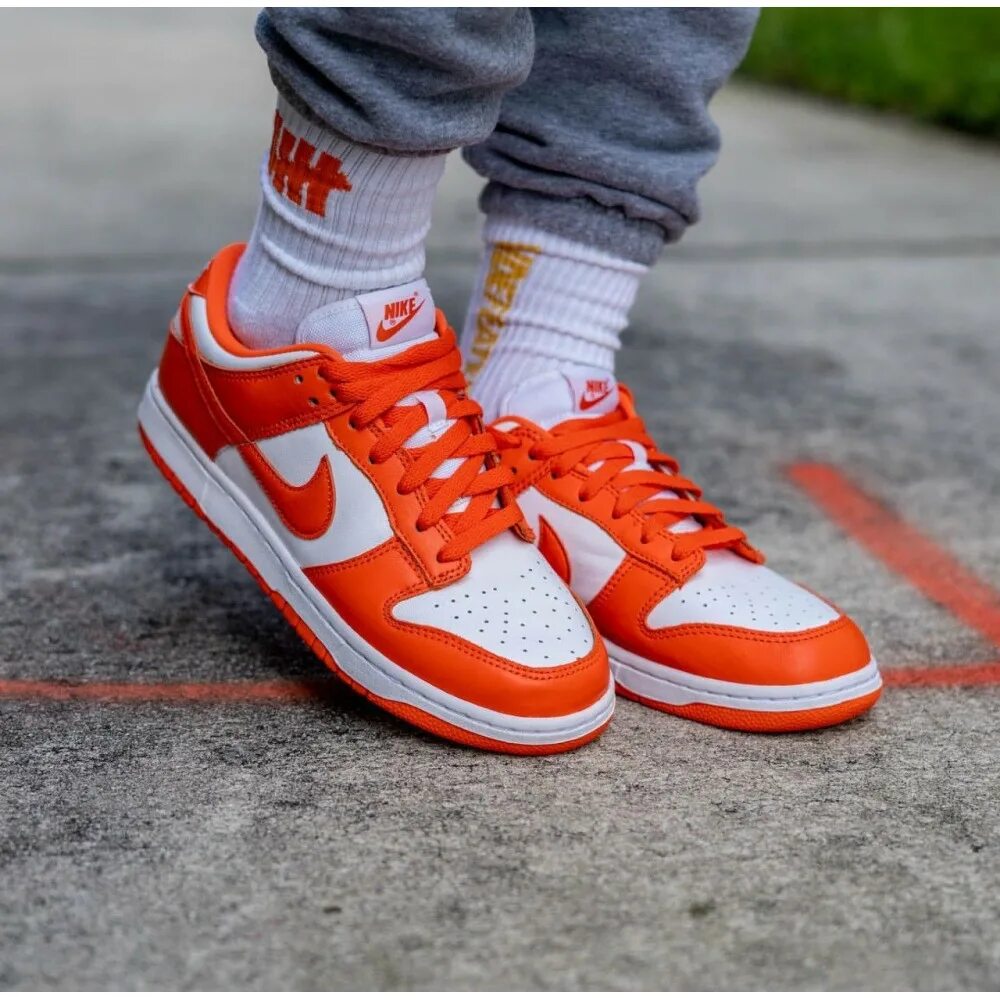 Nike SB Dunk. Nike кроссовки Dunk Low. Nike Dunk Low Syracuse оранжевые. Найк SB Dunk Low.