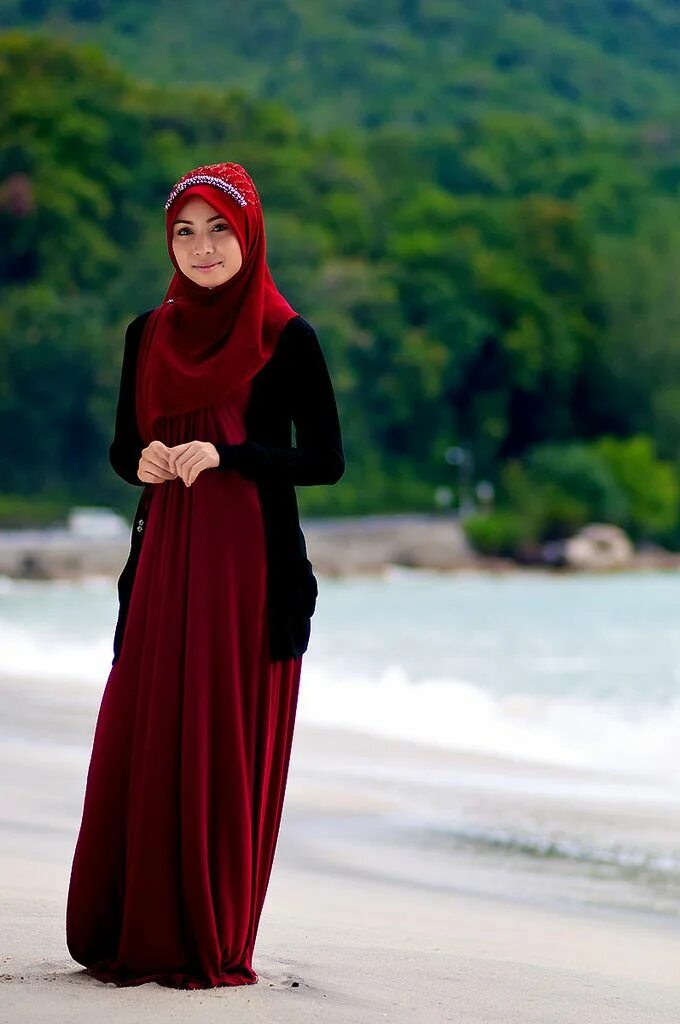 Красивый хиджаб. Девушка в хиджабе. Самые красивые мусульманки. Мусульманка в хиджабе.